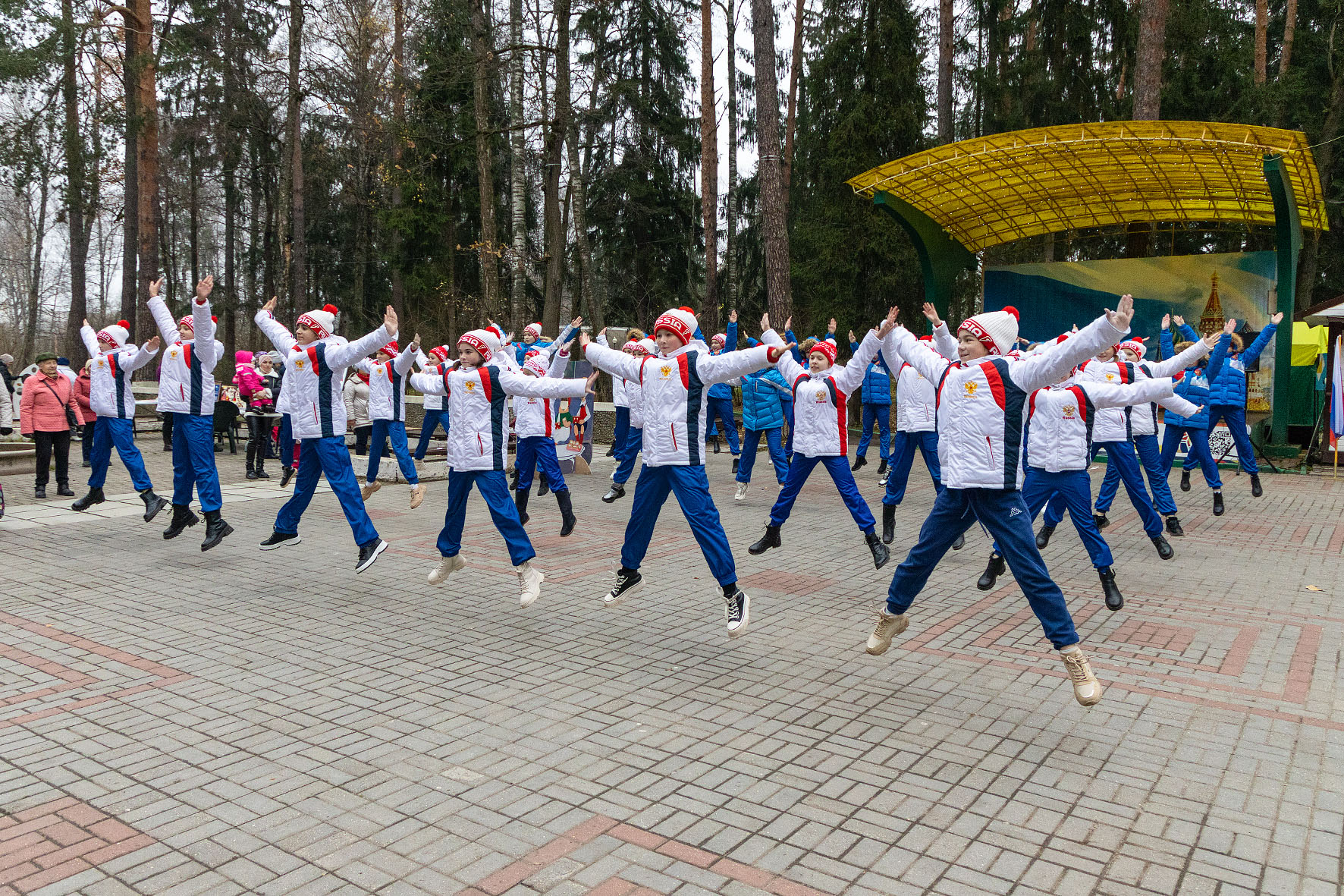 Администрация МО «Город Обнинск» | День народного единства прошел в  Городском парке