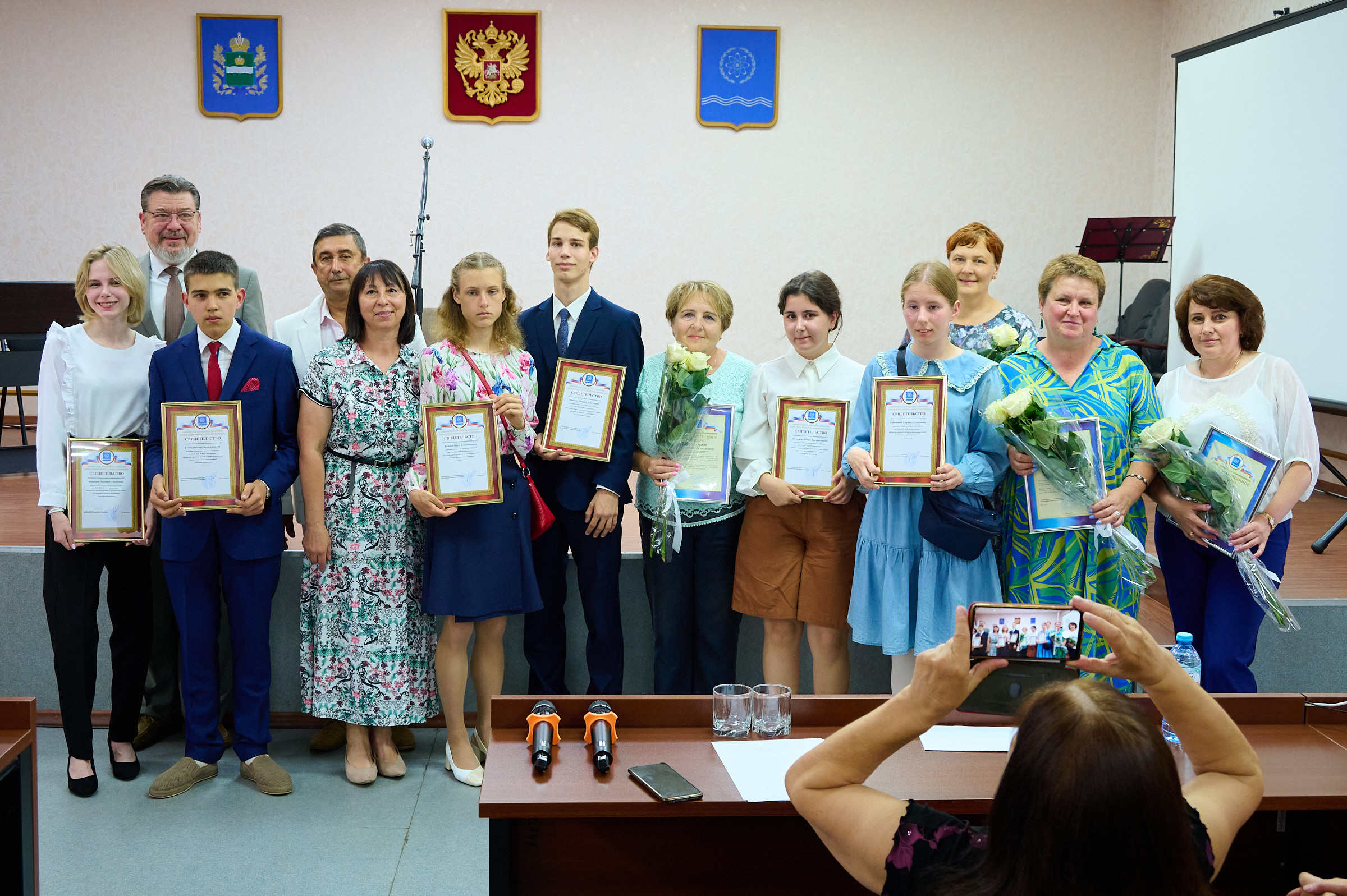 Администрация МО «Город Обнинск» | В Обнинске вручили премии одарённым детям