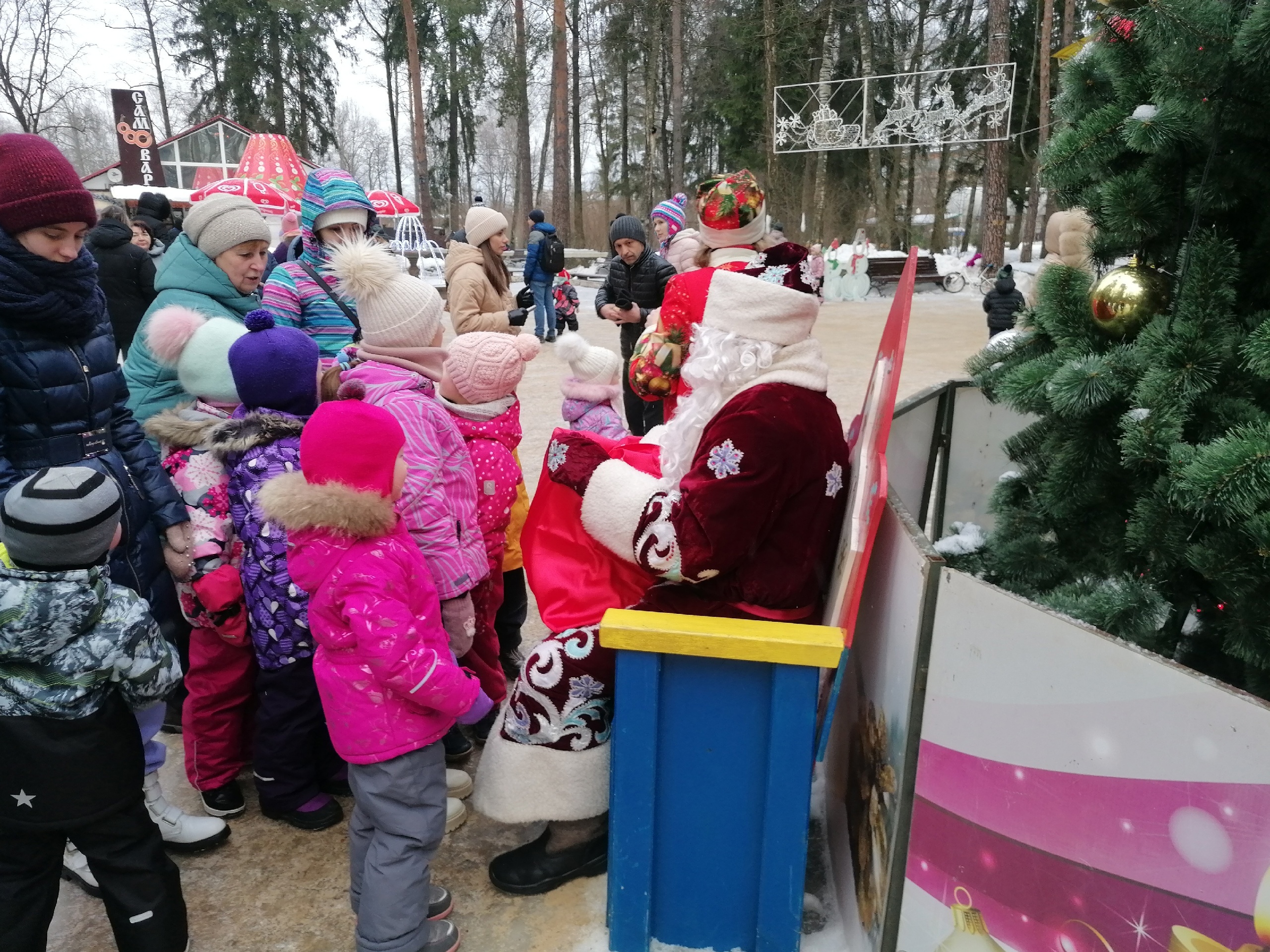 Администрация МО «Город Обнинск» | В городском парке началась череда новогодних  праздников