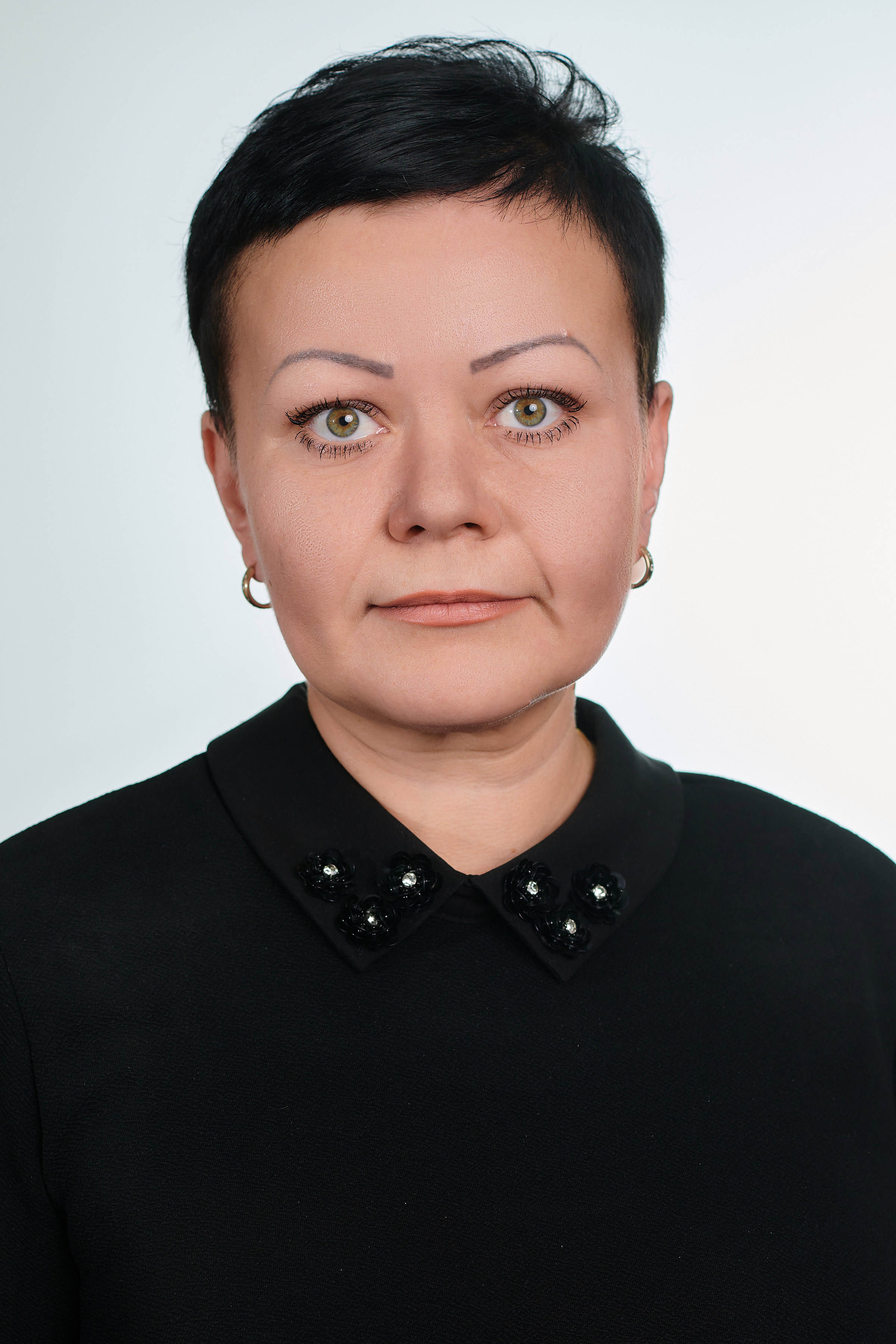 <p><strong>Заместитель начальника управления</strong><br>
Асташкина Кристина Михайловна, тел.: 8 (484) 39 58298</p>