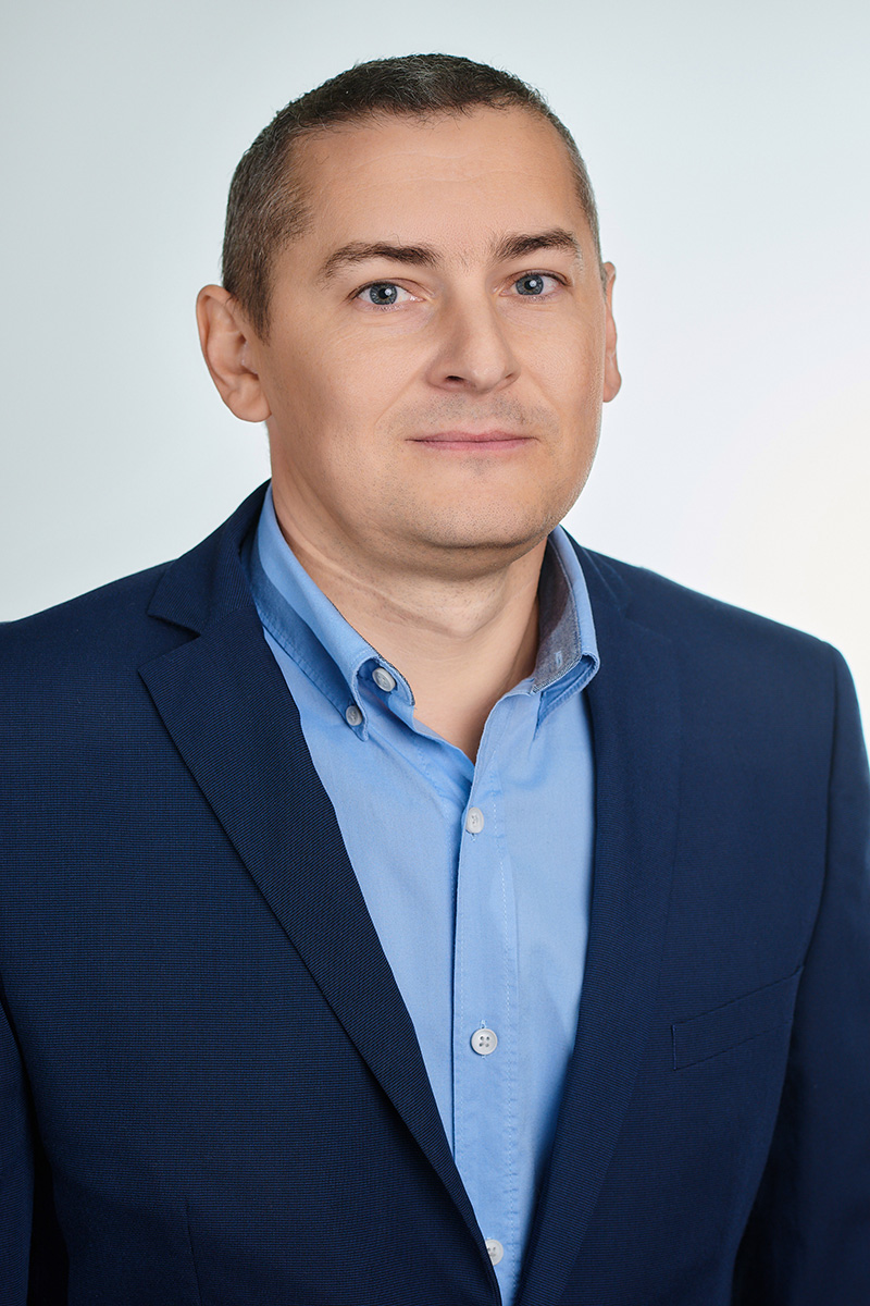 <p><strong>Начальник отдела</strong><br>
Новосёлов Сергей Владимирович, тел.: 8 (484) 39 58228</p>