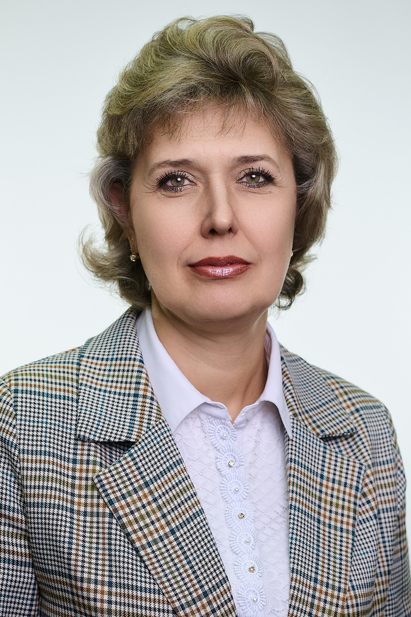 <p><strong>Начальник отдела</strong><br />
Молодова Светлана Олеговна, тел.: 8 (484) 39 66115</p>