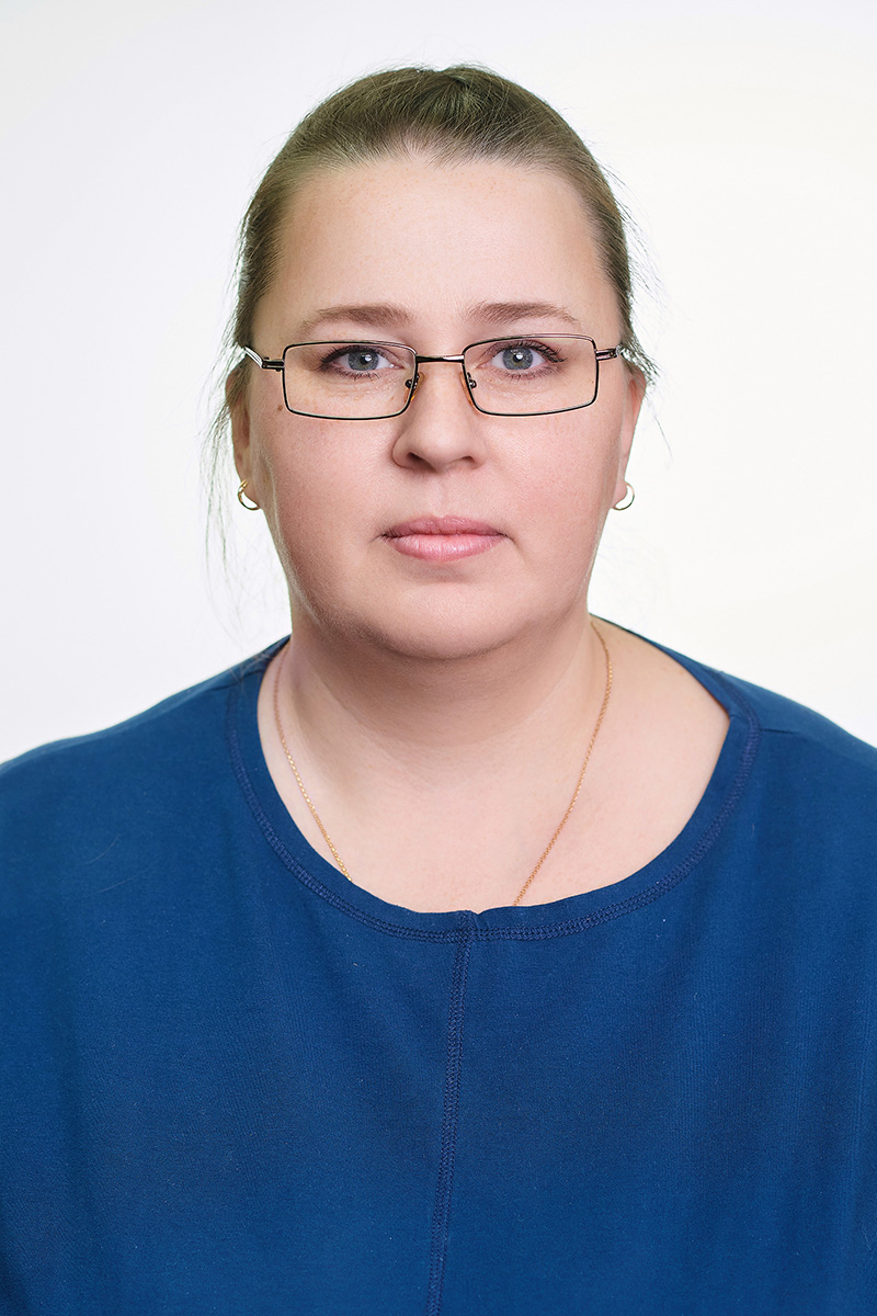 <p><strong>Начальник отдела</strong><br>
Макарова Марина Николаевна, тел.: 39 58433</p>