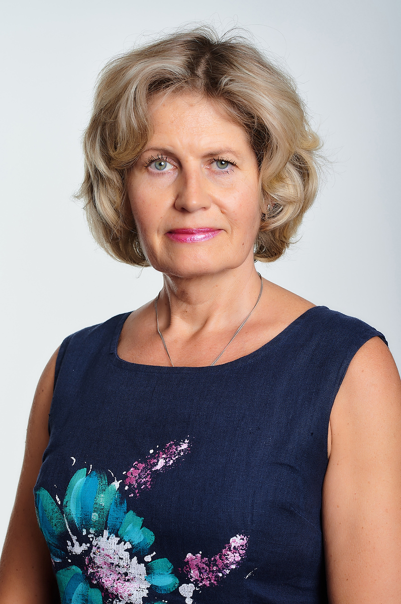 <p><strong>Заместитель начальника управления<br>
</strong>Шаванова Татьяна Витальевна, тел.: 39 58433</p>