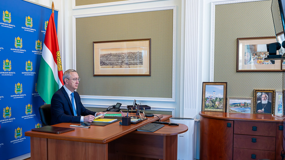 Владислав Шапша поручил начать подготовку в новому отопительному сезону