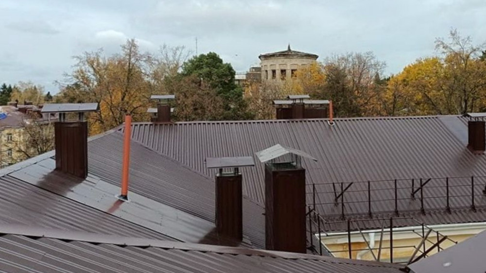 В конце апреля начнутся работы по капремонту крыш